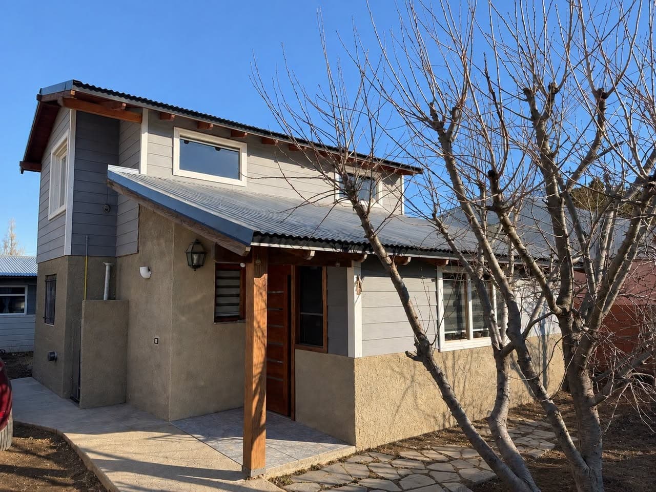 Casa de tres dormitorios con monoambiente en Cacique Prafil, Bariloche